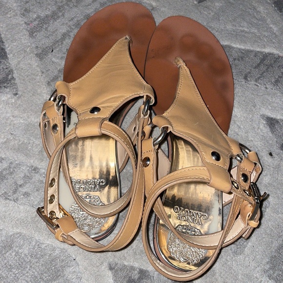 Vince Camuto Adelina sandals - Picture 3 of 6